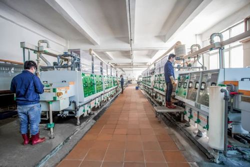Últimas noticias de la empresa sobre Grabado de metales de precisión para industrias globales: Micro-precisión y entrega rápida