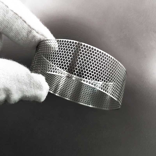 Últimos blogs de la empresa sobre Desbloquear una precisión de filtración sin igual: Los filtros de metal grabados personalizados de Xinhsen impulsan la innovación en todas las industrias