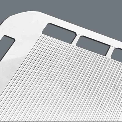 Un buen precio. Piezas de aluminio grabadas con precisión para electrónica y aeroespacial en línea