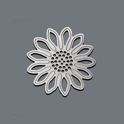 Un buen precio. Grabación fotoquímica Patrones complejos personalizados Etiqueta de logotipo de artesanías metálicas en línea